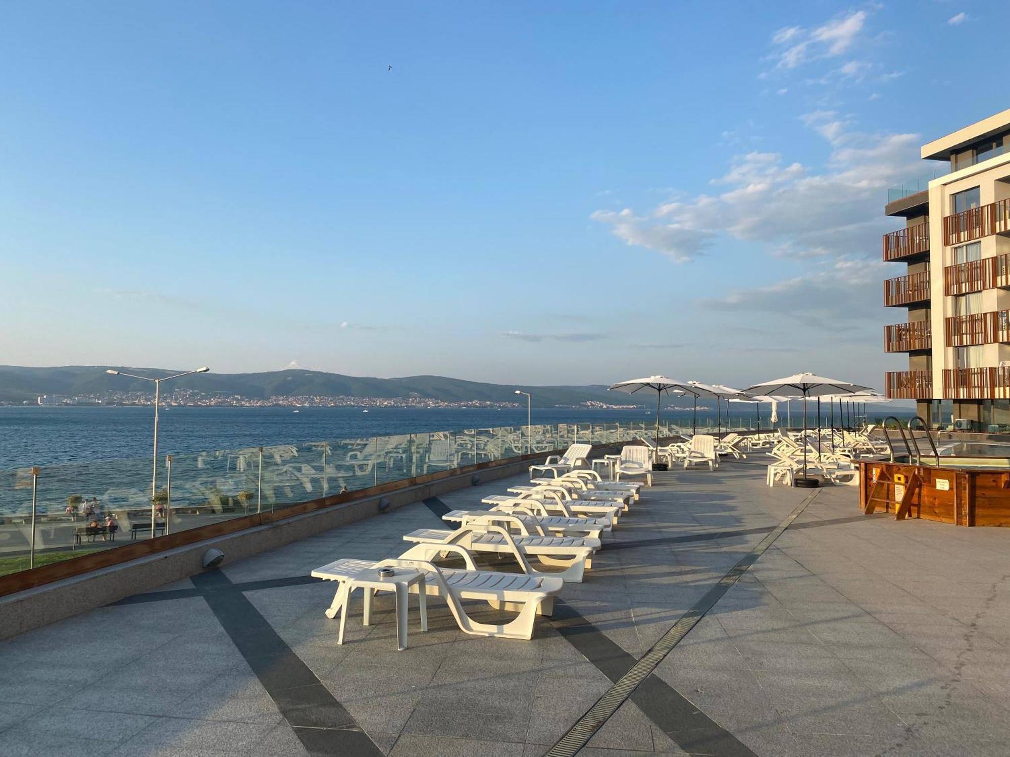 Paradiso 'В' 201 One Bedroom Apartment Несебър Екстериор снимка