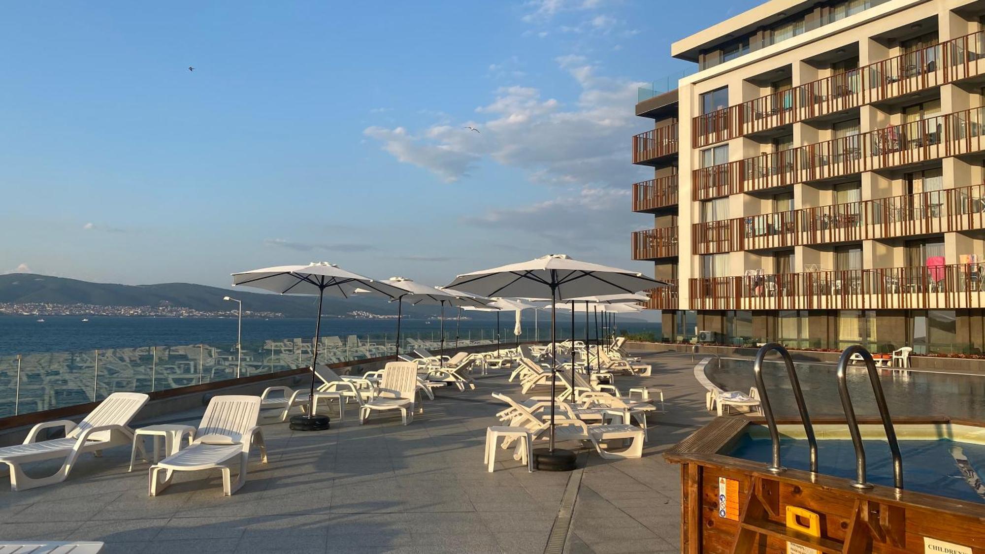 Paradiso 'В' 201 One Bedroom Apartment Несебър Екстериор снимка